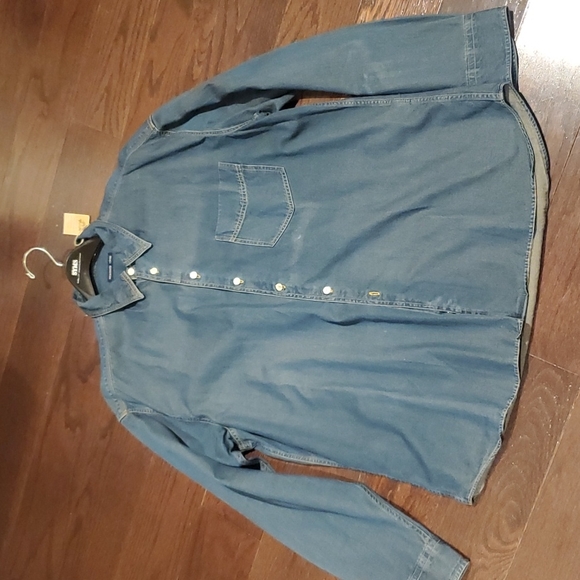 NWT MCKENZIE TRIBE DENIM SHIRT SIZE LARGE. - Picture 2 of 16